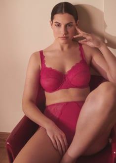 Rêve Cranberry lingerie 36