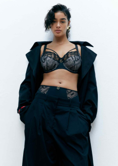 Graphic Support  lingerie 192