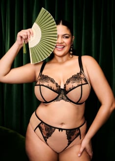 Teagan lingerie 593