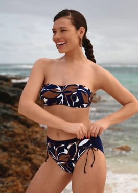 By the sea  lingerie