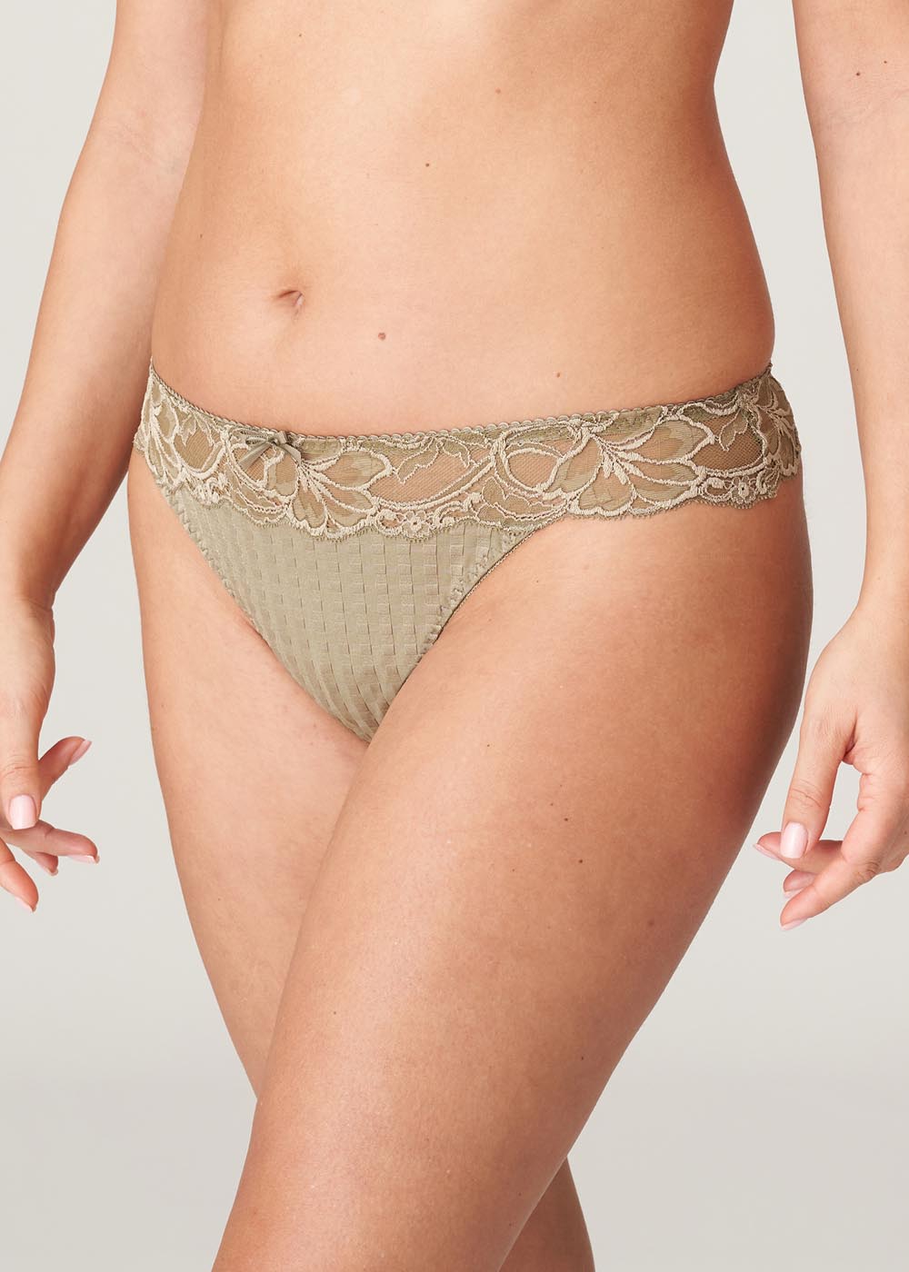 String Prima Donna Golden Olive