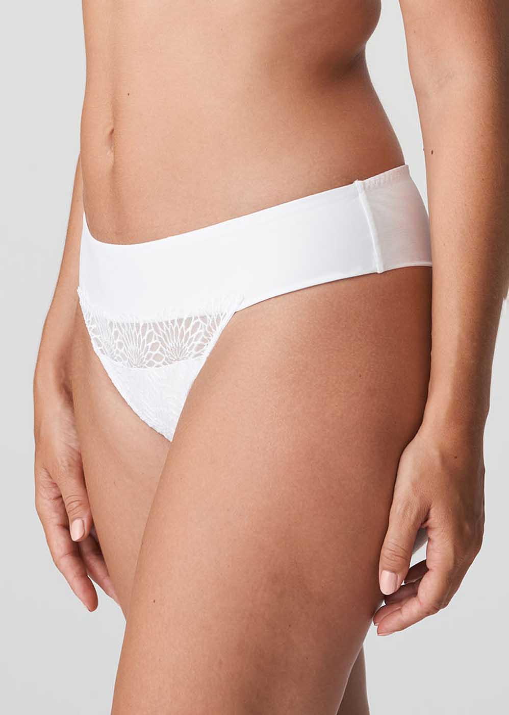 String Prima Donna Blanc