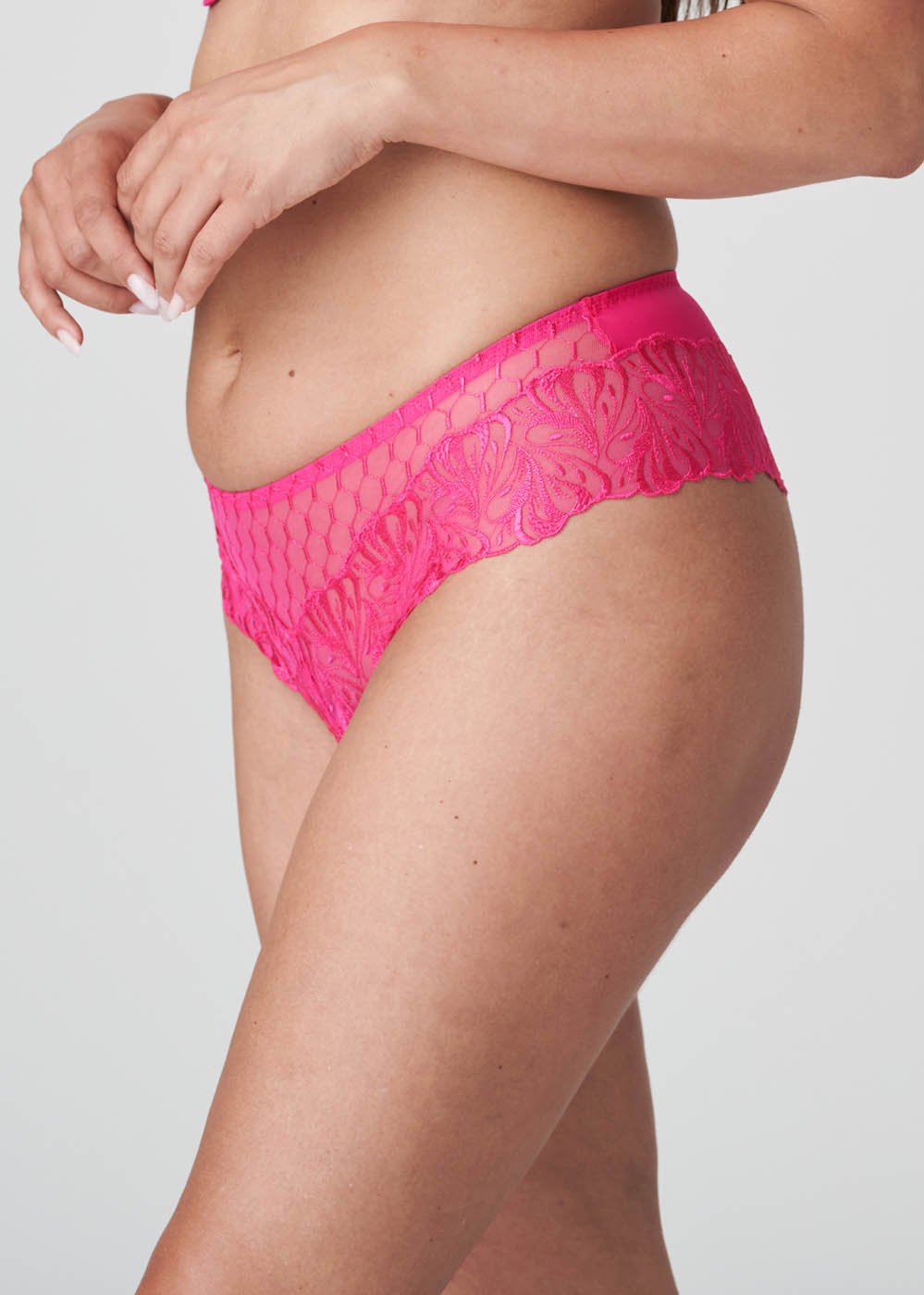 String Luxueux Prima Donna Electric Pink